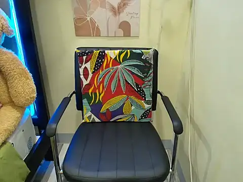 Snapshot of Skinny_regie99xxx chatting on September 29, 2025, 11:37 am Skinny regie99xxx online show from September 29, 2025, 11:37 am