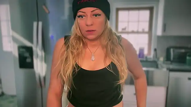 Snapshot of sage_love chatting on February 11, 2026, 6:02 pm sage love online show from February 11, 2026, 6:02 pm