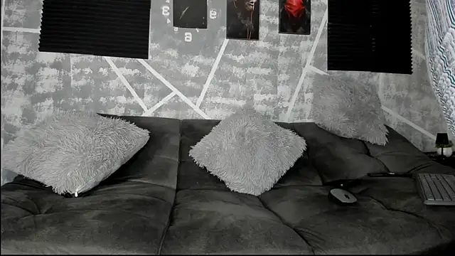 Snapshot of leonidas_18k chatting on February 27, 2026, 2:44 am leonidas 18k online show from February 27, 2026, 2:44 am