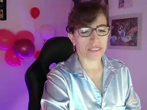 Snapshot of Chayla_Ruiz chatting on February 16, 2025, 12:10 pm Chayla Ruiz online show from February 16, 2025, 12:10 pm