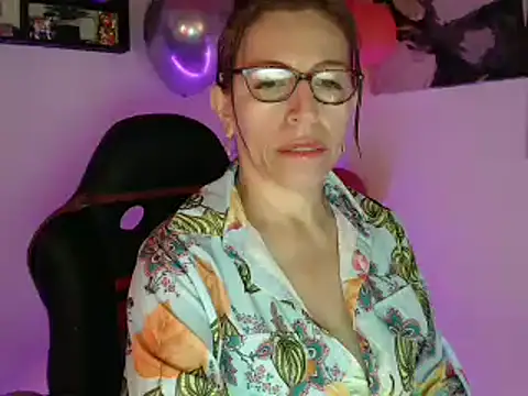 Snapshot of Chayla_Ruiz chatting on February 27, 2025, 1:17 pm Chayla Ruiz online show from February 27, 2025, 1:17 pm