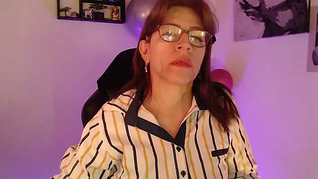 Snapshot of Chayla_Ruiz chatting on March 14, 2025, 2:30 pm Chayla Ruiz online show from March 14, 2025, 2:30 pm