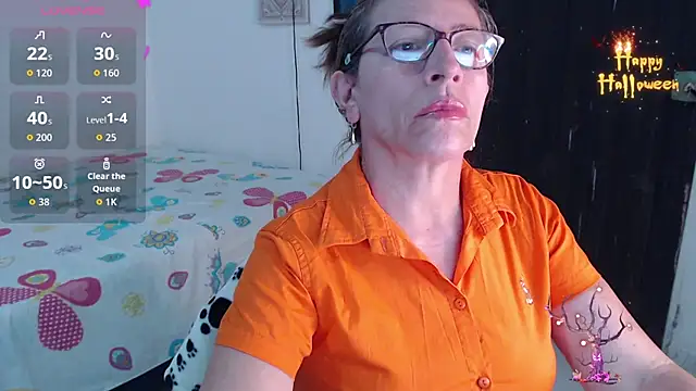 Snapshot of Chayla_Ruiz chatting on October 10, 2025, 9:14 pm Chayla Ruiz online show from October 10, 2025, 9:14 pm