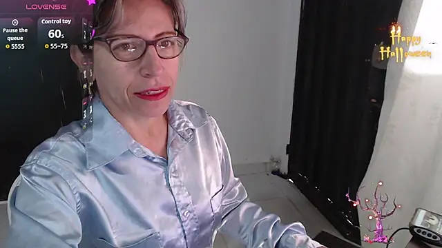 Snapshot of Chayla_Ruiz chatting on November 15, 2025, 11:07 am Chayla Ruiz online show from November 15, 2025, 11:07 am