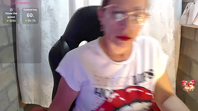 Snapshot of Chayla_Ruiz chatting on March 1, 2026, 9:28 pm Chayla Ruiz online show from March 1, 2026, 9:28 pm