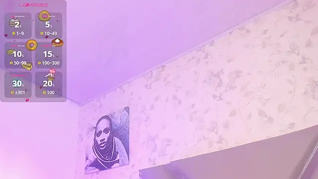 EmilyyRosee  online show from February 5, 2026, 2:16 am