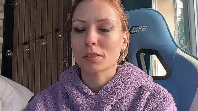 karo123421 online show from February 14, 2026, 12:13 pm