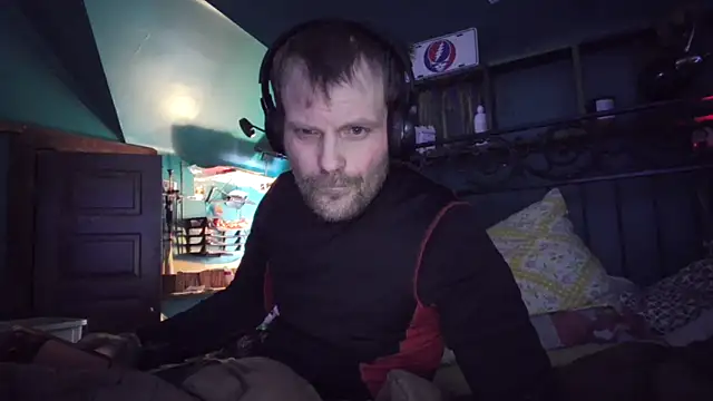 Snapshot of charactrzero chatting on February 1, 2026, 2:59 pm charactrzero online show from February 1, 2026, 2:59 pm