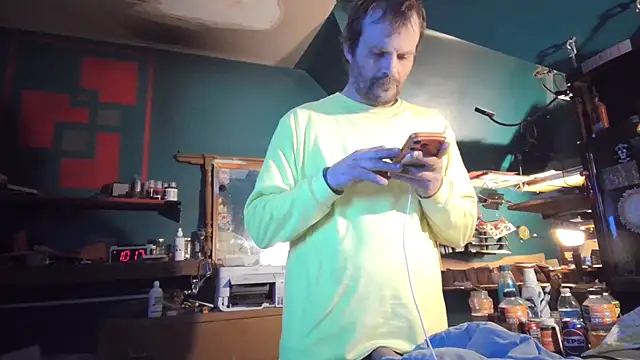 Snapshot of charactrzero chatting on February 7, 2026, 10:41 am charactrzero online show from February 7, 2026, 10:41 am