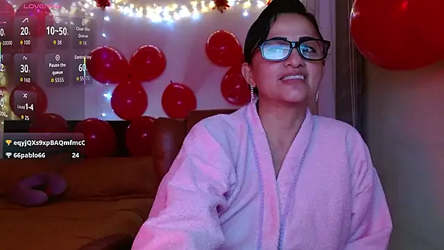 Snapshot of ISABEEL_SOFIA01 chatting on February 15, 2026, 1:13 am ISABEEL SOFIA01 online show from February 15, 2026, 1:13 am