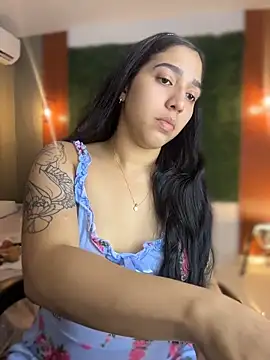 Amandanauty online show from February 25, 2026, 4:11 am