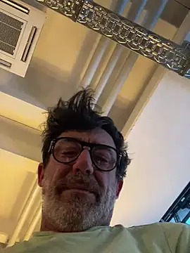 Snapshot of maxximere chatting on February 4, 2026, 11:09 pm maxximere online show from February 4, 2026, 11:09 pm