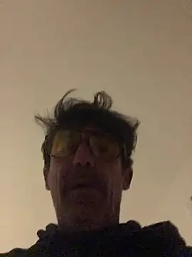 Snapshot of maxximere chatting on February 16, 2026, 12:40 am maxximere online show from February 16, 2026, 12:40 am