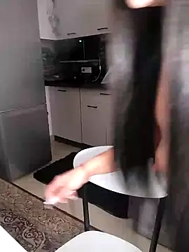 Snapshot of hot-babygirl chatting on December 6, 2024, 2:35 am hot-babygirl online show from December 6, 2024, 2:35 am