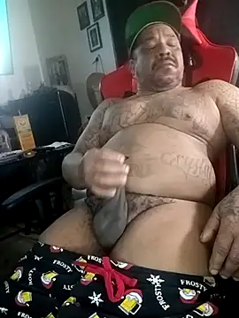 Snapshot of yellowwetfox chatting on March 13, 2025, 9:21 am yellowwetfox online show from March 13, 2025, 9:21 am