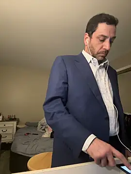 RomaLovesFamily online show from February 13, 2025, 8:24 pm