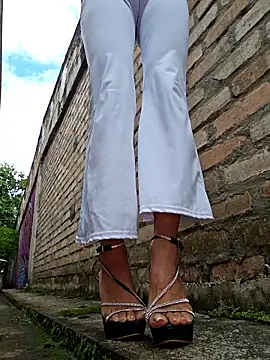 Snapshot of Yuky_ta chatting on January 10, 2026, 3:25 pm Yuky ta online show from January 10, 2026, 3:25 pm