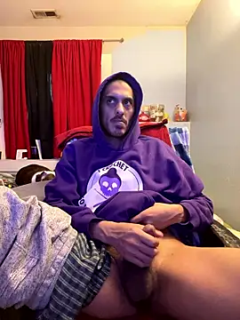 Snapshot of hottboyy45 chatting on January 8, 2026, 8:33 pm hottboyy45 online show from January 8, 2026, 8:33 pm