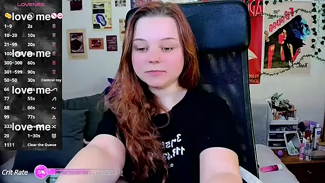 Snapshot of StellaMilla chatting on March 22, 2025, 4:14 am StellaMilla online show from March 22, 2025, 4:14 am