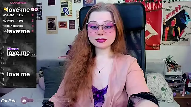 Snapshot of StellaMilla chatting on March 22, 2025, 8:59 pm StellaMilla online show from March 22, 2025, 8:59 pm