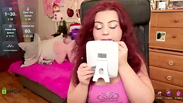 Snapshot of StellaMilla chatting on January 8, 2026, 1:30 am StellaMilla online show from January 8, 2026, 1:30 am