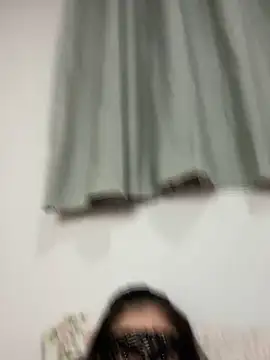 Snapshot of Emmabee123 chatting on February 4, 2026, 4:13 pm Emmabee123 online show from February 4, 2026, 4:13 pm