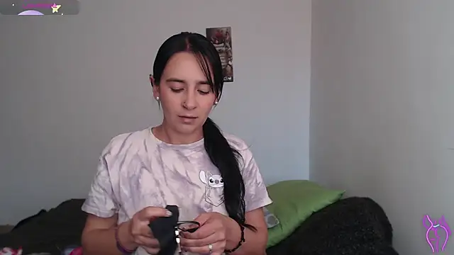 Snapshot of party2col chatting on February 13, 2026, 6:26 pm party2col online show from February 13, 2026, 6:26 pm