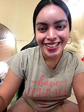 HotstuffCherrySummer online show from December 15, 2025, 8:07 am