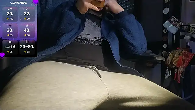 Purple Flamingo online show from December 2, 2025, 2:01 pm