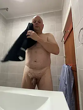 Snapshot of DaddyCumBumZA chatting on December 12, 2024, 4:48 am DaddyCumBumZA online show from December 12, 2024, 4:48 am