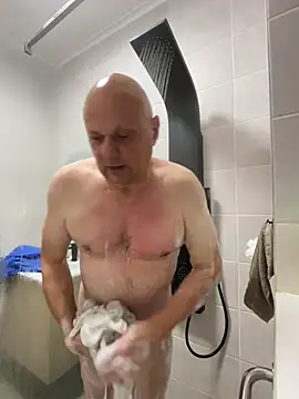 Snapshot of DaddyCumBumZA chatting on December 13, 2024, 6:27 pm DaddyCumBumZA online show from December 13, 2024, 6:27 pm