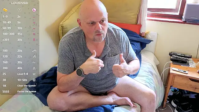 Snapshot of DaddyCumBumZA chatting on January 12, 2025, 11:07 am DaddyCumBumZA online show from January 12, 2025, 11:07 am