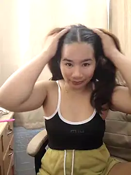 Snapshot of Kissy07 chatting on March 17, 2025, 1:03 am Kissy07 online show from March 17, 2025, 1:03 am