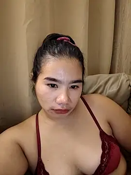 Snapshot of Kissy07 chatting on February 3, 2026, 2:53 am Kissy07 online show from February 3, 2026, 2:53 am