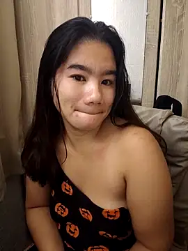 Snapshot of Kissy07 chatting on February 3, 2026, 10:59 pm Kissy07 online show from February 3, 2026, 10:59 pm