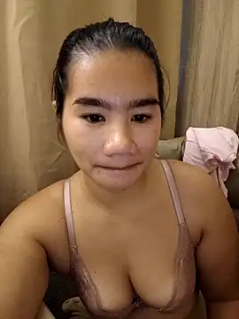 Snapshot of Kissy07 chatting on February 16, 2026, 10:50 pm Kissy07 online show from February 16, 2026, 10:50 pm