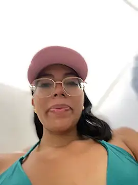 Snapshot of SheenaBrooke chatting on February 10, 2026, 6:17 am SheenaBrooke online show from February 10, 2026, 6:17 am