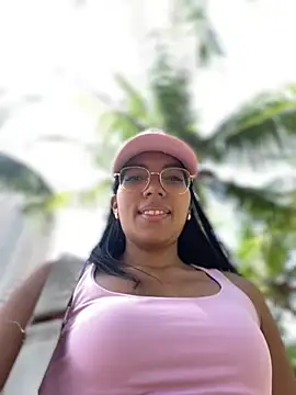 Snapshot of SheenaBrooke chatting on February 13, 2026, 5:25 am SheenaBrooke online show from February 13, 2026, 5:25 am