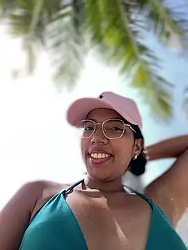 Snapshot of SheenaBrooke chatting on February 25, 2026, 6:01 am SheenaBrooke online show from February 25, 2026, 6:01 am