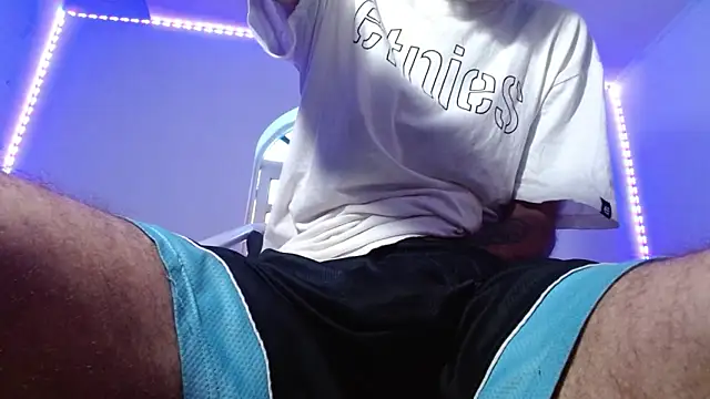 Tatted21xxx online show from December 3, 2025, 1:09 pm