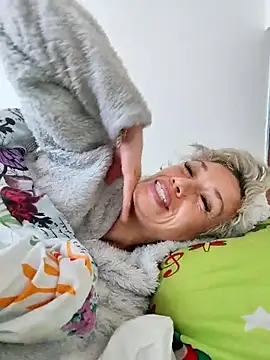 Snapshot of sexymarilyncolombia chatting on February 19, 2025, 6:32 pm sexymarilyncolombia online show from February 19, 2025, 6:32 pm