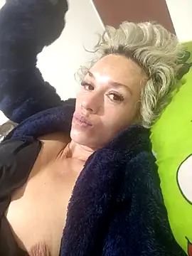 Snapshot of sexymarilyncolombia chatting on February 20, 2025, 11:09 am sexymarilyncolombia online show from February 20, 2025, 11:09 am