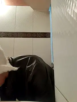 Snapshot of sexymarilyncolombia chatting on February 26, 2025, 8:54 pm sexymarilyncolombia online show from February 26, 2025, 8:54 pm