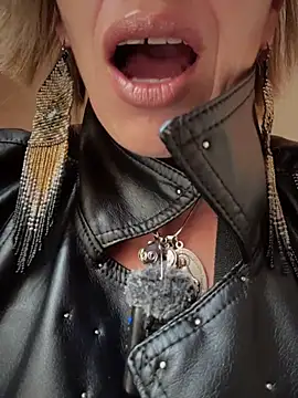 Snapshot of sexymarilyncolombia chatting on February 20, 2026, 3:12 pm sexymarilyncolombia online show from February 20, 2026, 3:12 pm