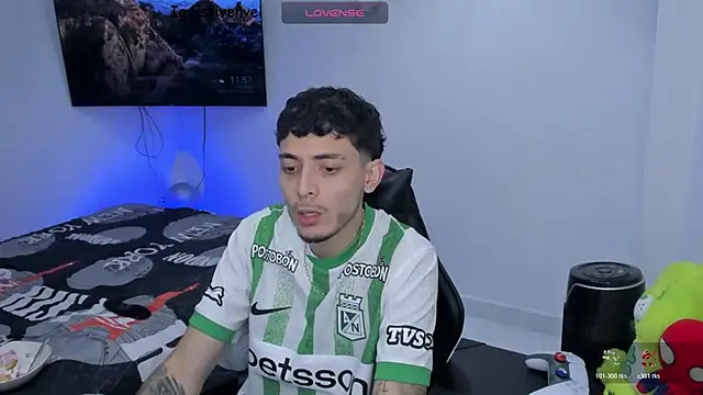 Snapshot of steve_latin chatting on February 12, 2026, 4:57 pm steve latin online show from February 12, 2026, 4:57 pm