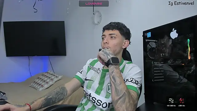 Snapshot of steve_latin chatting on February 15, 2026, 3:20 pm steve latin online show from February 15, 2026, 3:20 pm