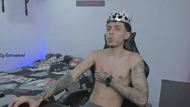 Snapshot of steve_latin chatting on February 25, 2026, 12:09 am steve latin online show from February 25, 2026, 12:09 am