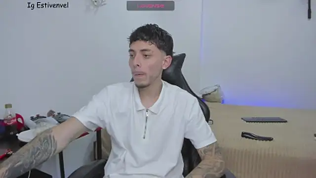 Snapshot of steve_latin chatting on March 1, 2026, 12:34 am steve latin online show from March 1, 2026, 12:34 am