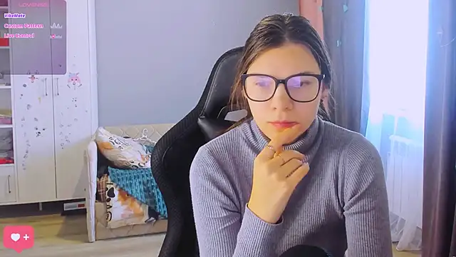 MollyLollipop online show from February 19, 2026, 6:20 am