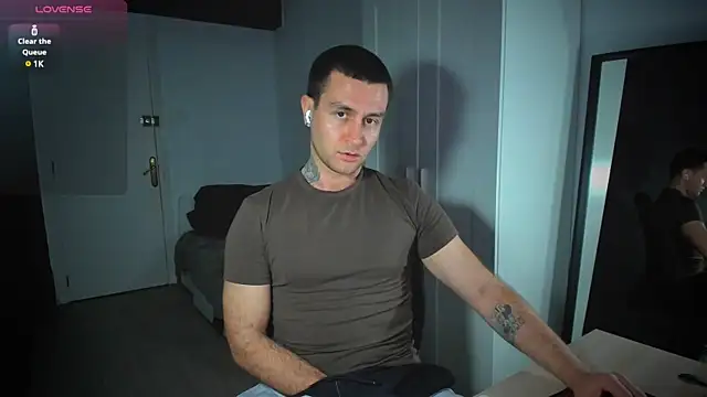 HonestAndrew online show from February 10, 2025, 4:04 pm